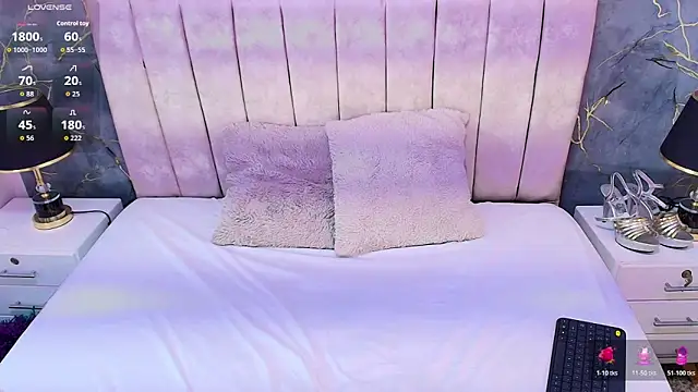 Mystic queen online show from 04-07-26, 05:15