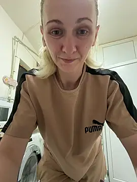 Secret Ladyx online show from 05-20-26, 08:06