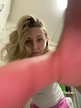 Secret Ladyx online show from 05-10-26, 04:05