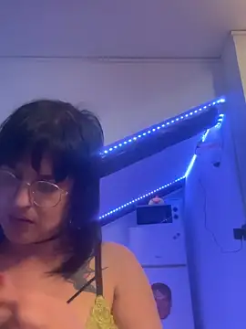 Xlilli69X online show from 05-07-26, 05:49