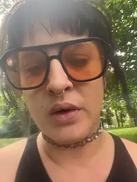 Xlilli69X online show from 04-22-26, 11:06