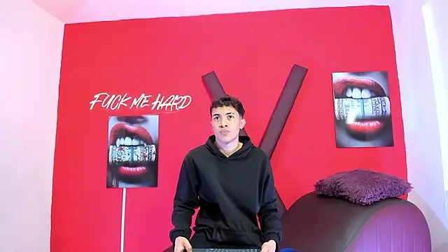 SKYN MAN online show from 03-18-26, 01:31