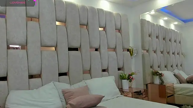 georgina kloss  online show from 03-31-26, 05:15