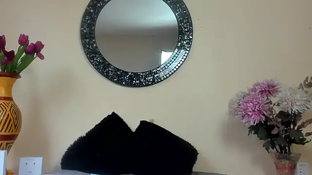 Snapshot of Maye_Milf_ chatting on 03-04-26, 12:46 Maye Milf online show from 03-04-26, 12:46