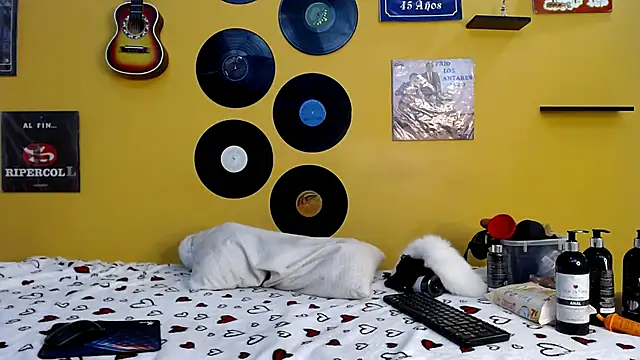 lilithevil32 online show from 05-01-26, 01:43