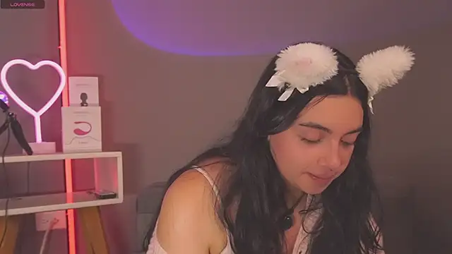 Im Elaris online show from 03-28-26, 01:45