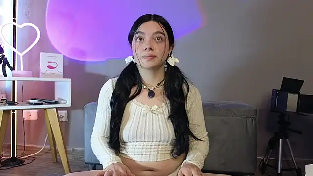 Im Elaris online show from 03-14-26, 04:13