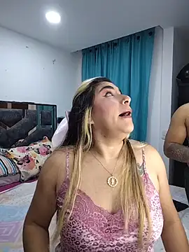 DulceAndChef online show from 04-24-26, 08:27