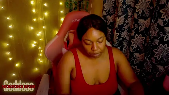 Goddess MercedesRedd online show from 07-25-26, 05:08