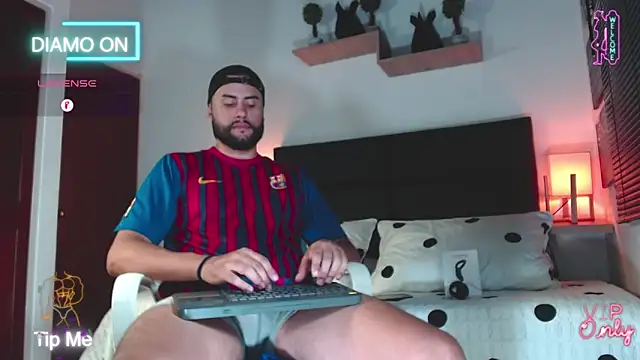 daniel hunther online show from 03-25-26, 02:05