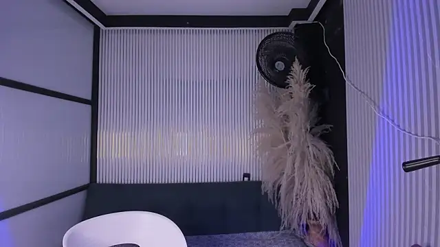 kittyBlossom 1 online show from 07-10-26, 08:09
