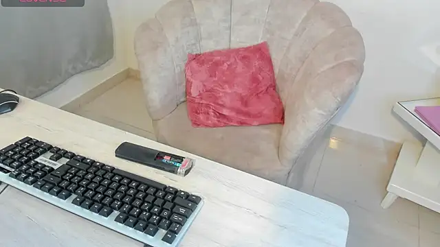 IVONE ASHAR online show from 04-28-26, 07:07