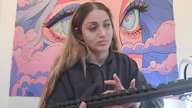 Caroline hernandes online show from 05-12-26, 02:56