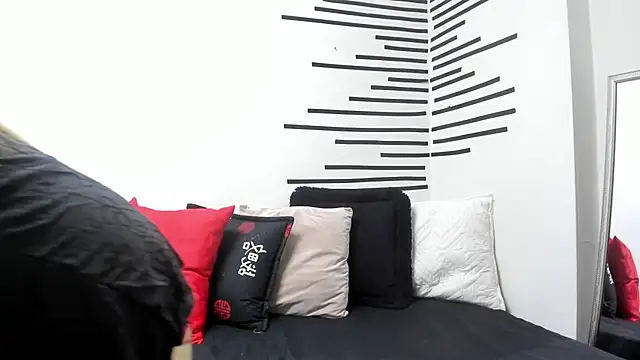 KahiaSmith online show from 03-25-26, 12:48