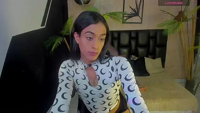 Epril Zoyert online show from 03-26-26, 07:56