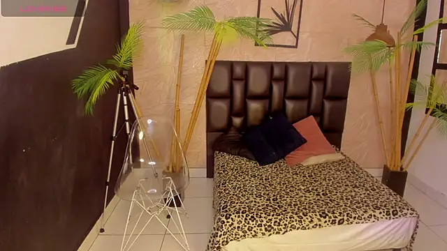 Epril Zoyert online show from 04-22-26, 02:18