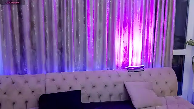 NataliePierce online show from 05-01-26, 08:58
