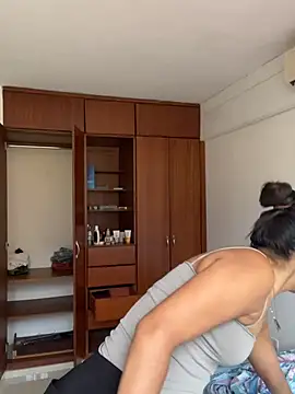 Sweetroseof online show from 04-07-26, 05:15