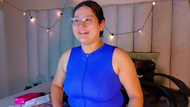 Snapshot of AmatistaSky__ chatting on 07-10-26, 11:32 AmatistaSky online show from 07-10-26, 11:32