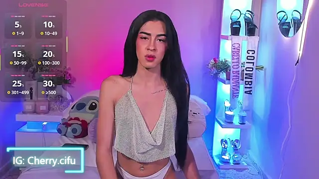 CherrySeraphine1 online show from 05-05-26, 06:11