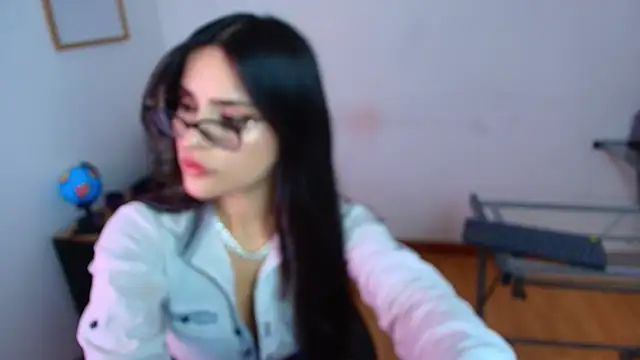 Jade Agliyah  online show from 07-12-26, 03:18