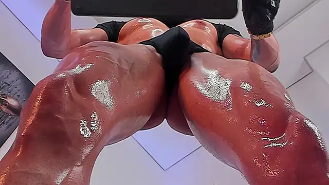 Angelo Varek online show from 03-05-26, 03:58