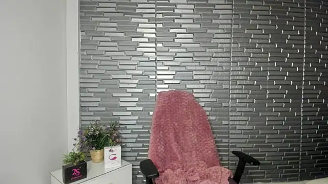 Ana maria 08 online show from 04-15-26, 07:58