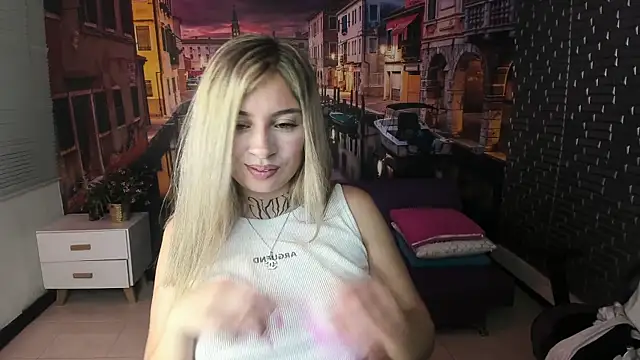 Tamaraa velez online show from 04-16-26, 09:04