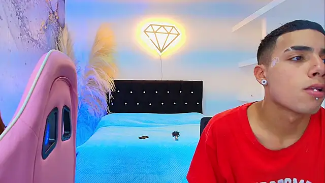 Ariatna Andy online show from 03-17-26, 10:46