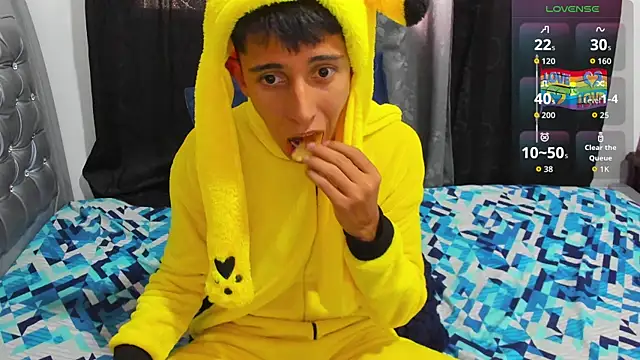 gomitaboy1 online show from 03-09-26, 07:39