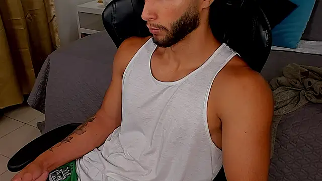 Emmet CollinsJS online show from 04-17-26, 06:49