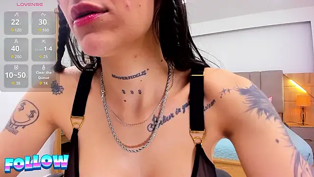 EmiilieThompson online show from 03-22-26, 04:05