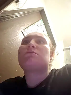 luckilyfound4 online show from 03-10-26, 05:44