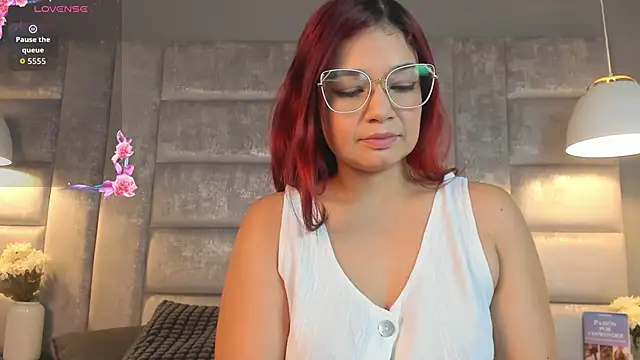 PaulaVegaa online show from 06-22-26, 06:32