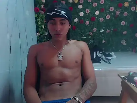 taylor bigdick18 online show from 03-04-26, 04:31