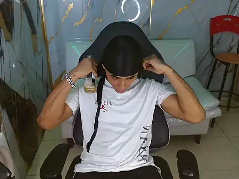 taylor bigdick18 online show from 03-27-26, 01:14