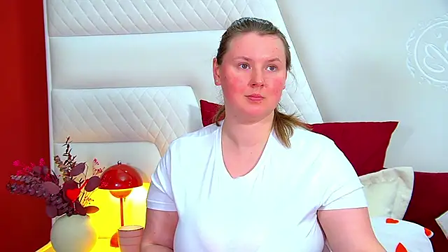 MelodyMoores online show from 03-25-26, 06:35