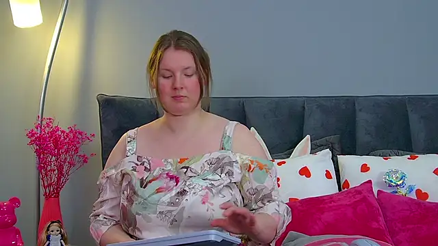 MelodyMoores online show from 04-18-26, 08:05