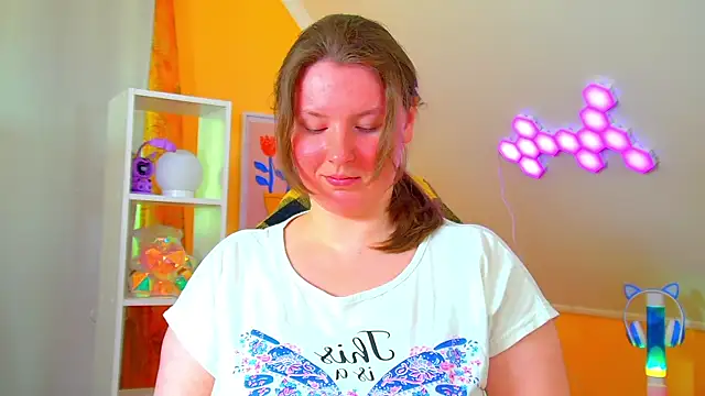 MelodyMoores online show from 06-02-26, 06:24