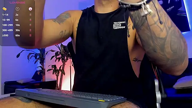 NikoHank  online show from 04-05-26, 04:52