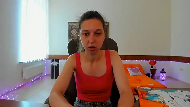Snapshot of Ellina_Star chatting on 07-13-26, 08:13 Ellina Star online show from 07-13-26, 08:13