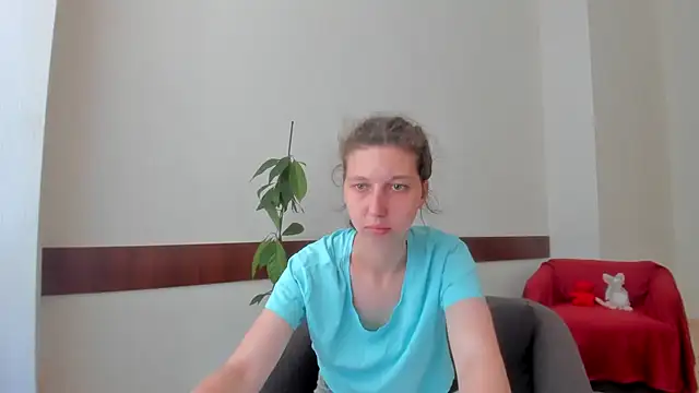 Snapshot of Ellina_Star chatting on 06-29-26, 08:21 Ellina Star online show from 06-29-26, 08:21