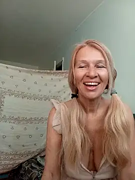 ViktoriaSexi1 online show from 04-24-26, 04:47