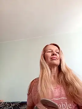 ViktoriaSexi1 online show from 03-15-26, 05:36