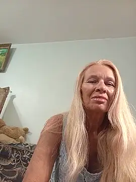 ViktoriaSexi1 online show from 05-24-26, 06:30