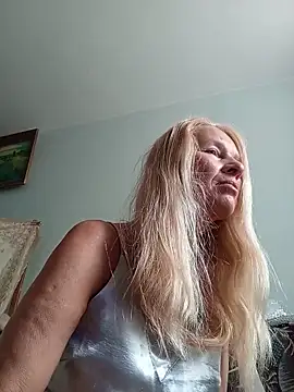ViktoriaSexi1 online show from 05-25-26, 06:34