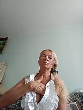 Snapshot of ViktoriaSexi1 chatting on 07-08-26, 05:08 ViktoriaSexi1 online show from 07-08-26, 05:08