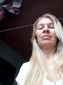 ViktoriaSexi1 online show from 04-04-26, 05:03