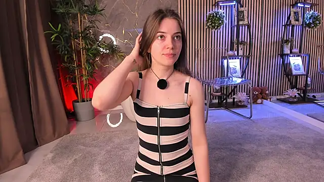 Velvet Spell online show from 04-24-26, 03:41