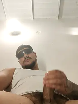 BadboyDirty1 online show from 05-07-26, 09:07